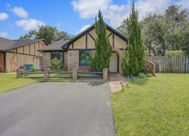 Property at 9213 NW 49th Pl, Sunrise, FL 33351, 3 beds, 2 baths