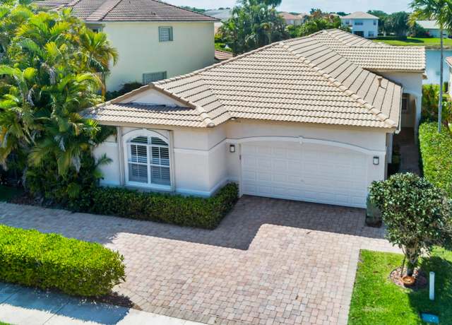 Property at 154 Via Condado Way, Palm Beach Gardens, FL 33418, 4 beds, 2.5 baths