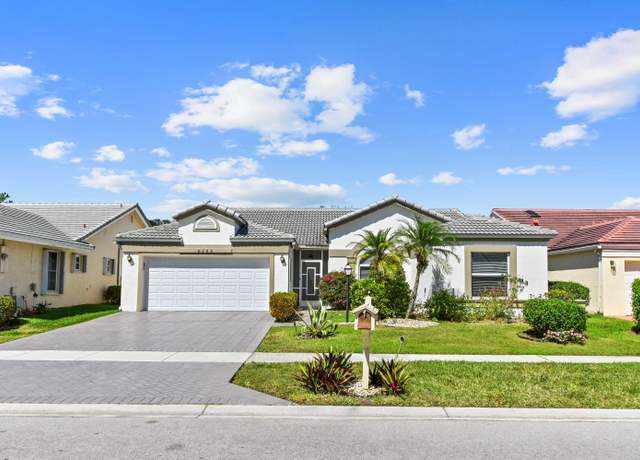 Property at 8280 Lake Cypress Rd, Lake Worth, FL 33467, 3 beds, 2 baths