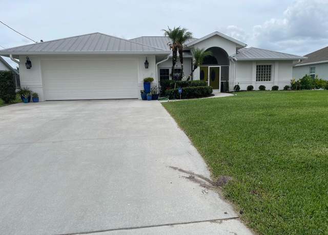 Property at 1618 SW Lexington Dr NW, Port Saint Lucie, FL 34953, 3 beds, 2.5 baths