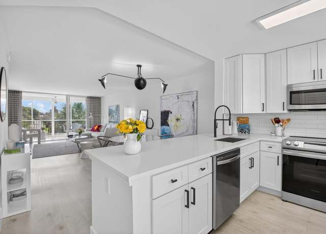 Property at 930 Dogwood Dr #358, Delray Beach, FL 33483, 2 beds, 2 baths