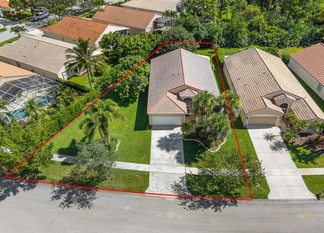 Property at 6980 SE Twin Oaks Cir, Stuart, FL 34997, 3 beds, 2 baths