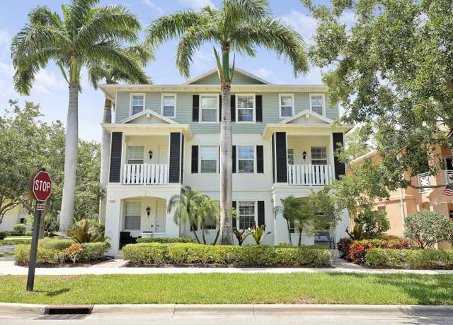 Property at 3320 W Community Dr, Jupiter, FL 33458, 3 beds, 4.5 baths