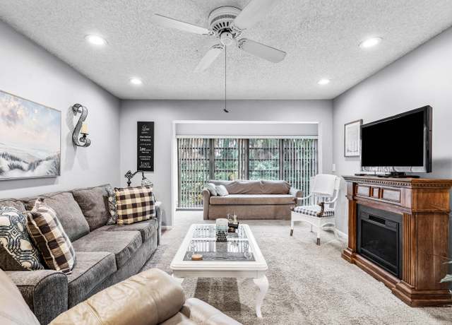 Property at 13690 Via Flora Unit F, Delray Beach, FL 33484, 2 beds, 2 baths
