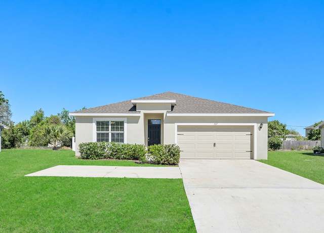 Property at 357 SE Oakridge Dr, Port Saint Lucie, FL 34984, 4 beds, 2 baths