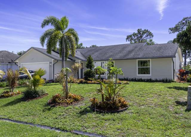 Property at 932 SE Damask Ave, Port Saint Lucie, FL 34983, 3 beds, 2 baths