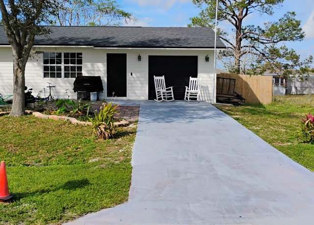 Property at 1562 SW Curry St, Port Saint Lucie, FL 34983, 3 beds, 2 baths