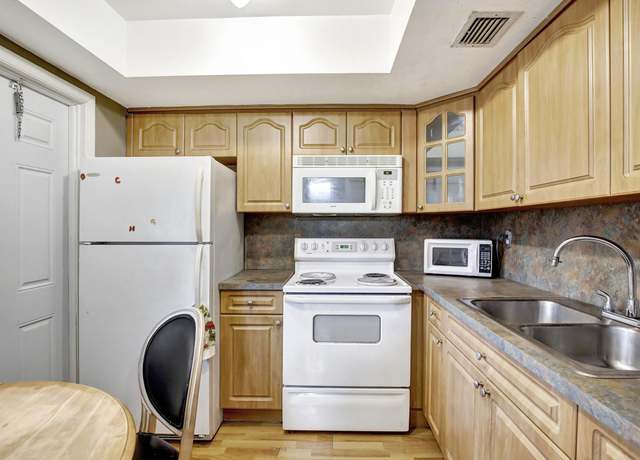Property at 6730 Arbor Dr #110, Miramar, FL 33023, 1 bed, 1.5 baths