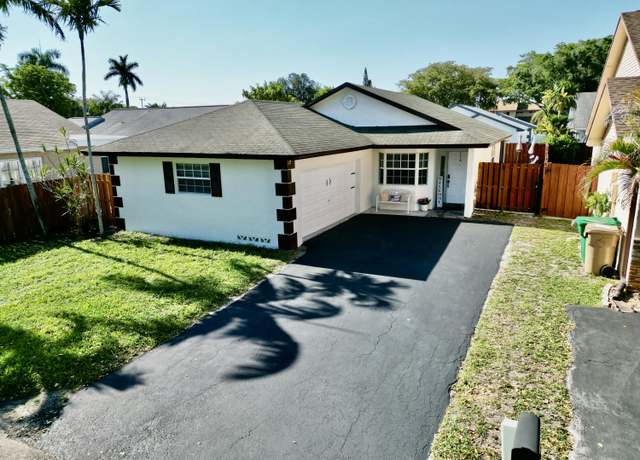 Property at 8421 SW 41st Ct, Davie, FL 33328, 3 beds, 2 baths