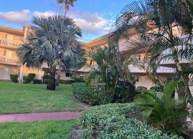 Property at 2581 N Garden Dr N #207, Lake Worth, FL 33461, 1 bed, 1 bath