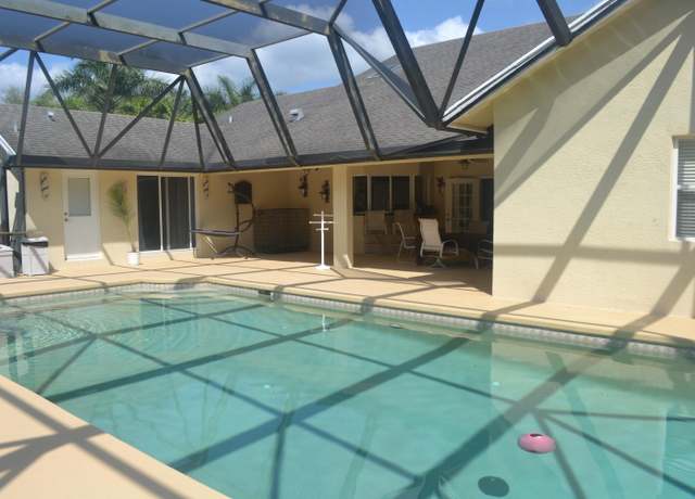 Property at 17768 Temple Blvd, Loxahatchee, FL 33470, 5 beds, 4 baths
