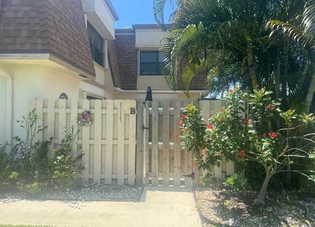 Property at 2633 NW 7th Ct Unit B, Delray Beach, FL 33445, 2 beds, 2.5 baths
