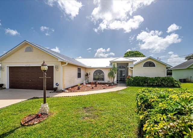 Property at 6719 NW Dorothy St, Port Saint Lucie, FL 34983, 3 beds, 3 baths