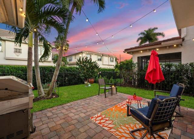 Property at 318 September St, Palm Beach Gardens, FL 33410, 3 beds, 2.5 baths