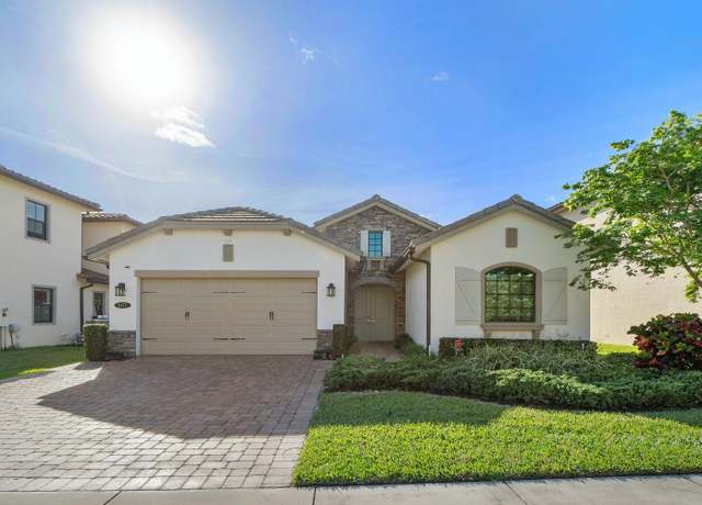 Property at 8475 Grand Prix Ln, Boynton Beach, FL 33472, 3 beds, 2.5 baths