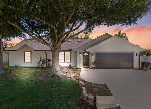 Property at 2442 SE Pascal Ave, Port Saint Lucie, FL 34953, 3 beds, 2 baths