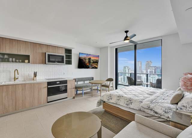 Property at 601 NE 1st Ave #4712, Miami, FL 33132, 1 bath