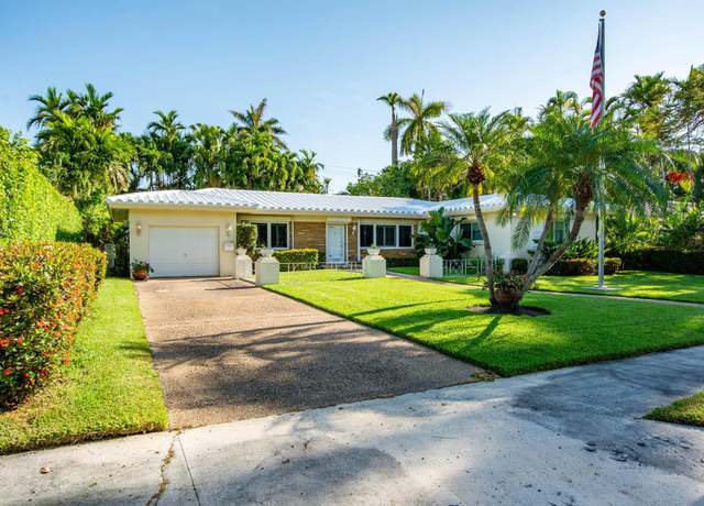 Property at 1049 Van Buren St, Hollywood, FL 33019, 2 beds, 2.5 baths