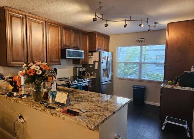 Property at 24 Bedford Ct Unit A, Royal Palm Beach, FL 33411, 2 beds, 2.5 baths