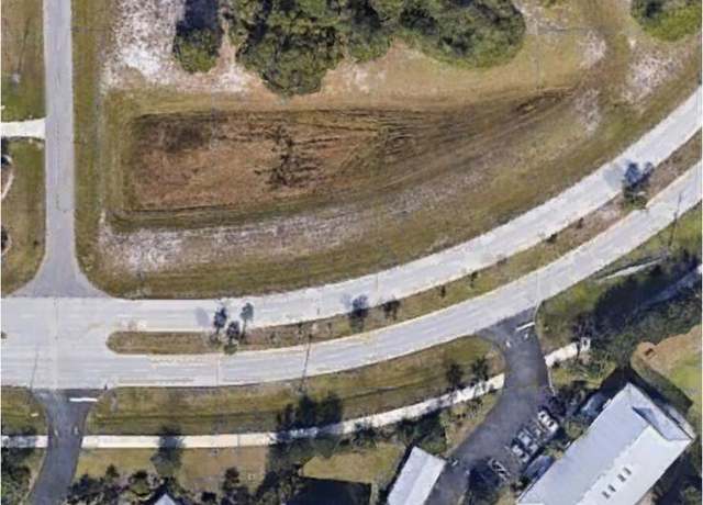 Property at 107 Lomas Rd, Rotonda West, FL 33947