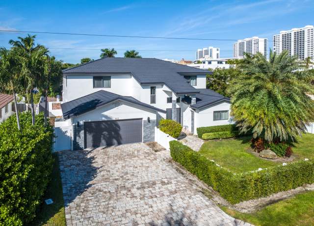 Property at 811 SE 31st St, Boca Raton, FL 33432, 6 beds, 5 baths