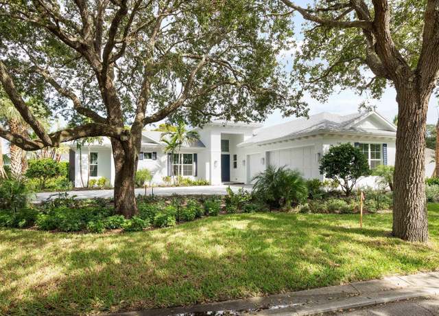 Property at 238 Oak Hammock Cir, Vero Beach, FL 32962, 3 beds, 2 baths