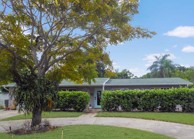 Property at 1480 SE 13th St, Stuart, FL 34996, 3 beds, 2 baths