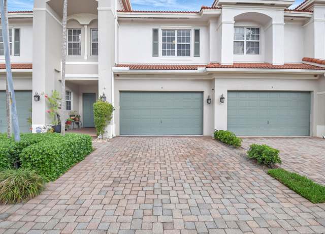Property at 4 Nottingham Pl, Boynton Beach, FL 33426, 3 beds, 2.5 baths