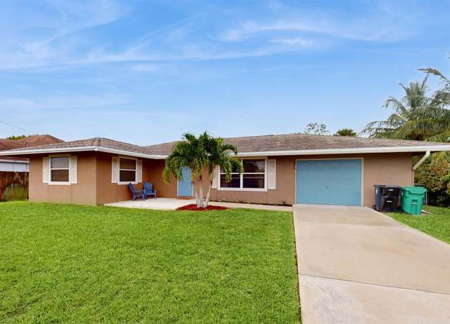 Property at 2374 SW Woodridge St, Port Saint Lucie, FL 34953, 2 beds, 1.5 baths
