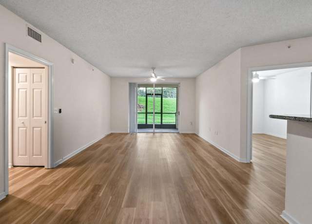 Property at 11790 Saint Andrews Pl #107, Wellington, FL 33414, 3 beds, 2 baths