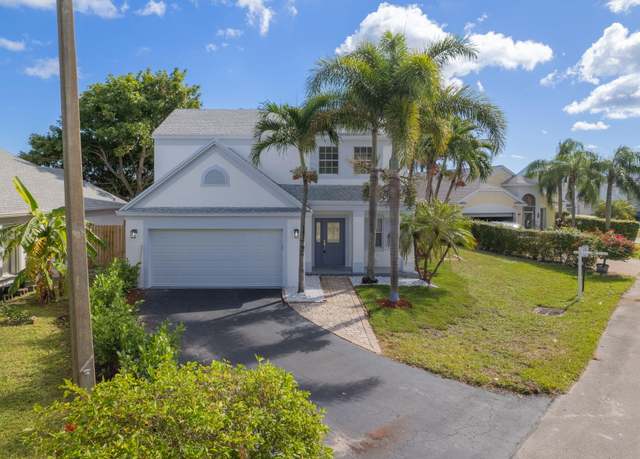 Property at 31 Swallow Dr, Boynton Beach, FL 33436, 3 beds, 2.5 baths