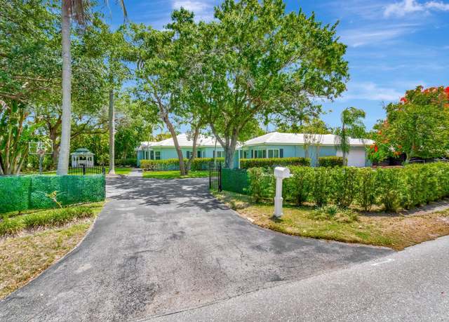 Property at 1220 N Swinton Ave, Delray Beach, FL 33444, 4 beds, 3 baths