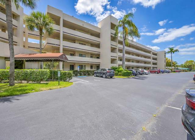 Property at 3154 Via Poinciana #306, Lake Worth, FL 33467, 2 beds, 2 baths