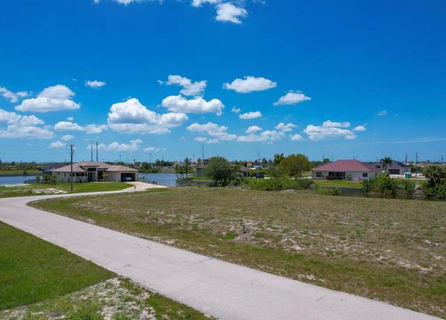 Property at 904 NW 12th Ave, Cape Coral, FL 33993