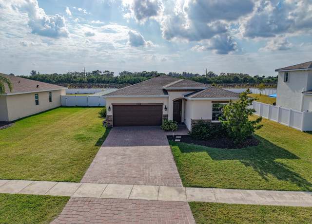Property at 7506 NW Deysbrook Ln, Port Saint Lucie, FL 34987, 4 beds, 2 baths