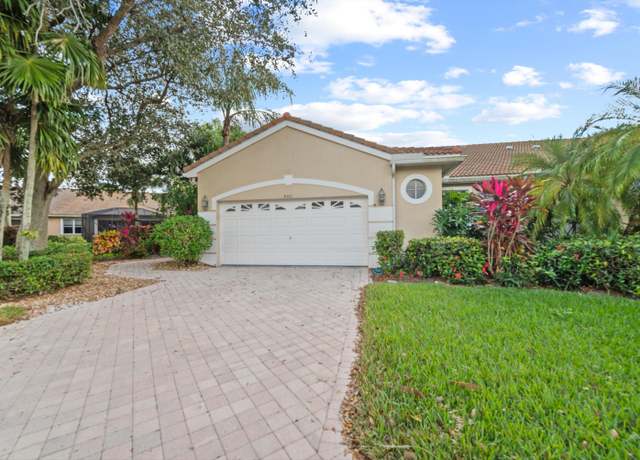 Property at 4561 Carlton Golf Dr, Lake Worth, FL 33449, 3 beds, 2 baths
