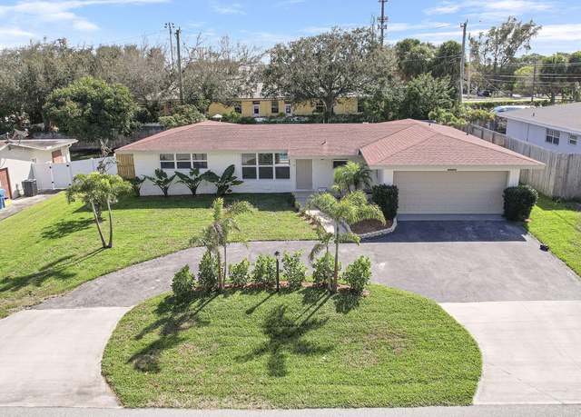 Property at 334 SW 14 Th Ave, Boynton Beach, FL 33435, 3 beds, 2 baths