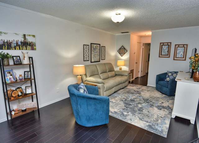 Property at 1225 NW 21st St #3212, Stuart, FL 34994, 1 bed, 1.5 baths