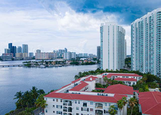 Property at 3250 NE 188th St Unit Lph08, Aventura, FL 33180, 4 beds, 4.5 baths