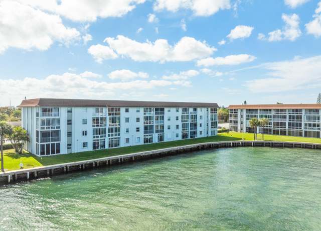 Property at 410 Wilma Cir #203, Riviera Beach, FL 33404, 2 beds, 2 baths