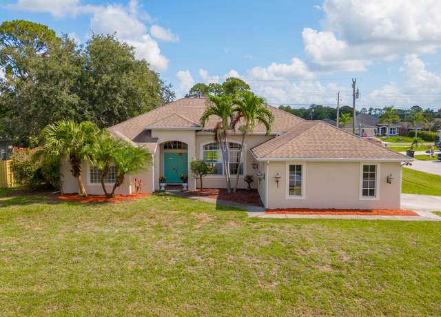Property at 1501 SW Kamchatka Ave, Port Saint Lucie, FL 34953, 4 beds, 2 baths