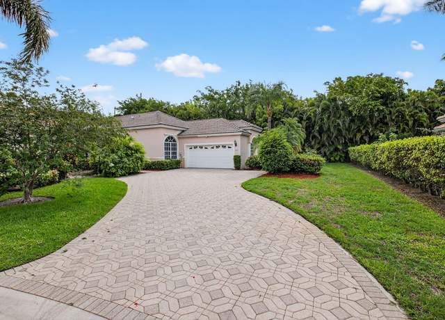 Property at 9025 Long Lake Palm Dr, Boca Raton, FL 33496, 4 beds, 3.5 baths
