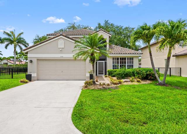Property at 13530 Weyburne Dr, Delray Beach, FL 33446, 4 beds, 2.5 baths