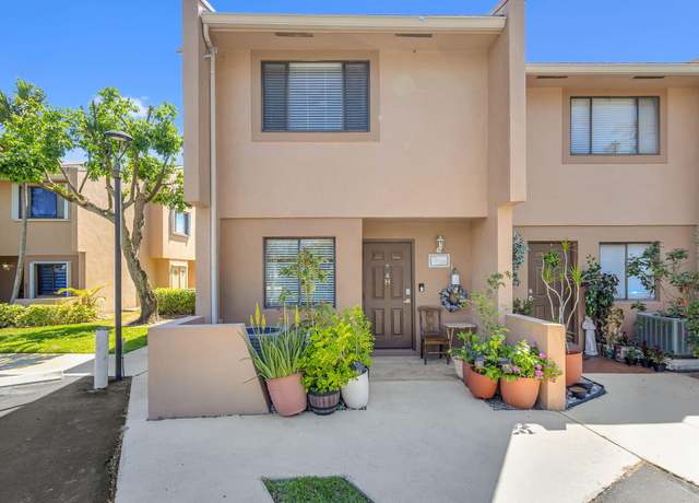 Property at 139 Sparrow Dr Unit 4h, Royal Palm Beach, FL 33411, 3 beds, 2.5 baths