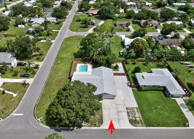 Property at 1160 25th St SW, Vero Beach, FL 32962, 2 beds, 2 baths