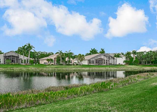 Property at 7932 Brookside Ct, Lake Worth, FL 33467, 3 beds, 2.5 baths