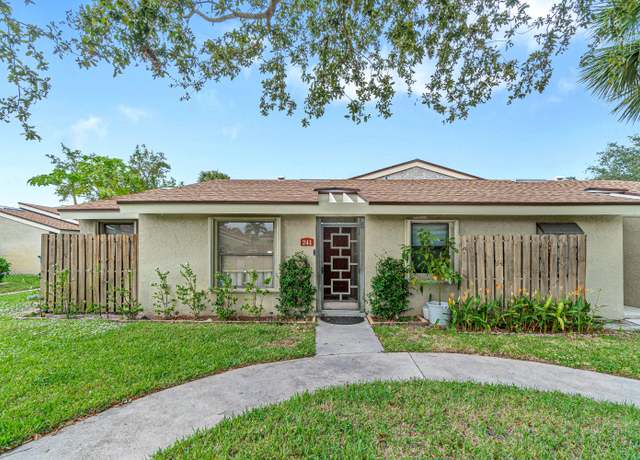 Property at 241 Meadows Dr #241, Boynton Beach, FL 33436, 3 beds, 2 baths