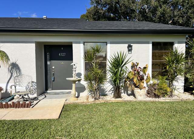 Property at 4327 Willow Brook Cir, West Palm Beach, FL 33417, 2 beds, 2 baths
