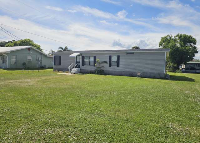 Property at 3045 SE 36th Ave, Okeechobee, FL 34974, 3 beds, 2 baths
