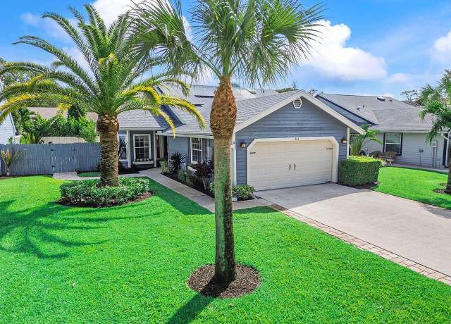 Property at 364 Park Forest Way, Wellington, FL 33414, 2 beds, 2 baths